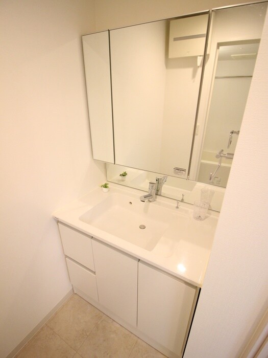 物件内観写真11　(洗面)