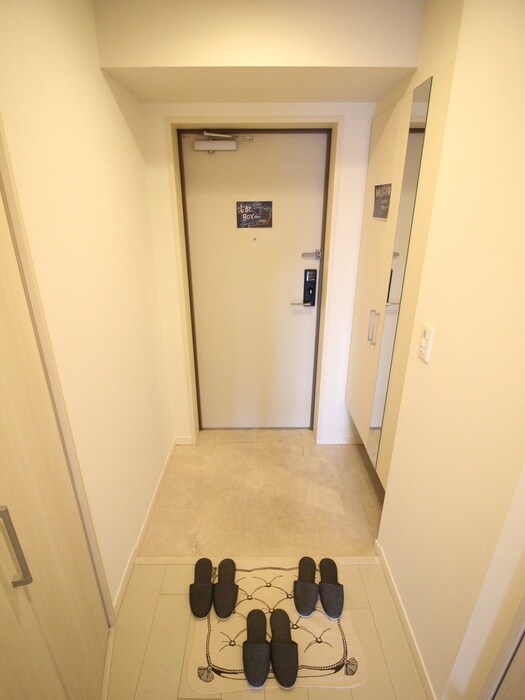 物件内観写真17　(玄関)