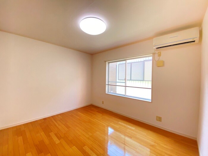 物件内観写真5　(居室)