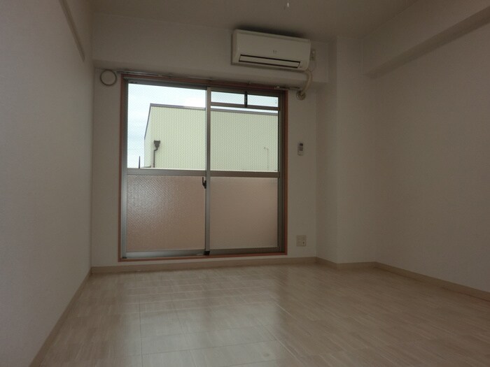 物件内観写真12　(居室)