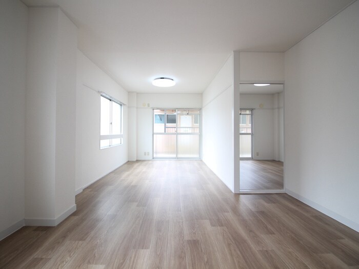 物件内観写真7　(居室)