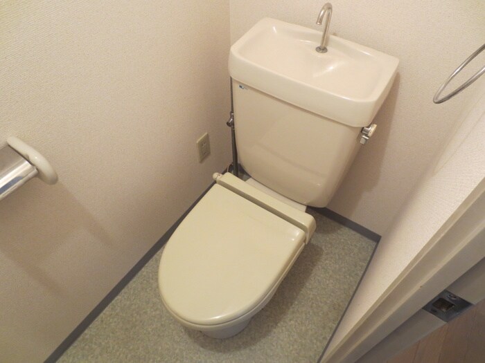 物件内観写真10　(トイレ)