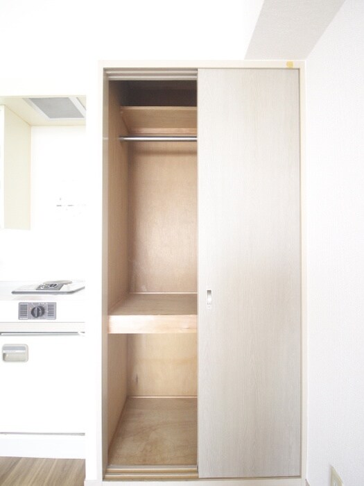 物件内観写真13　(収納)