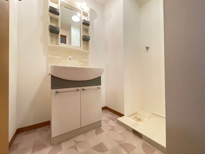 物件内観写真12　(洗面)