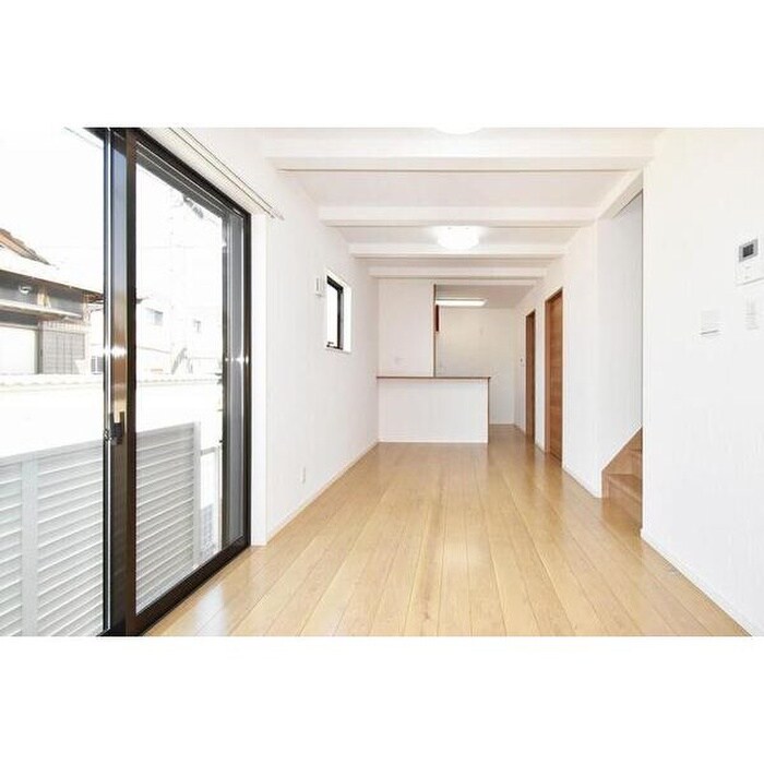 物件内観写真2　(居室)