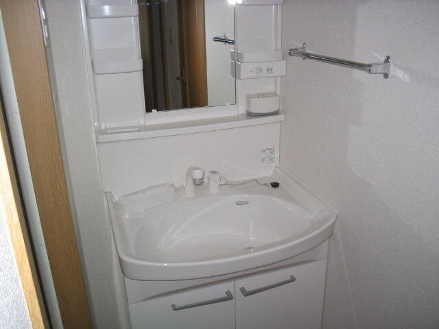 物件内観写真11　(洗面)