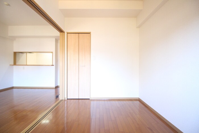 物件内観写真12　(居室)