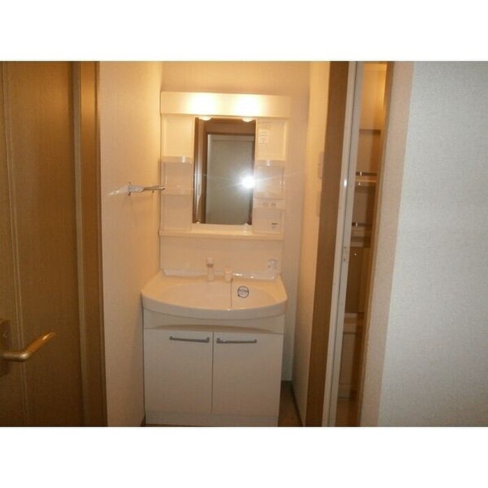 物件内観写真12　(洗面)