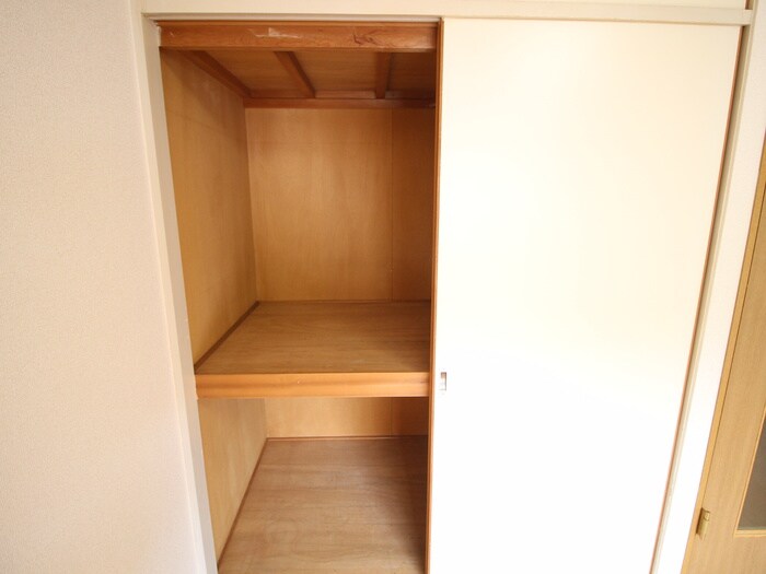 物件内観写真15　(収納)