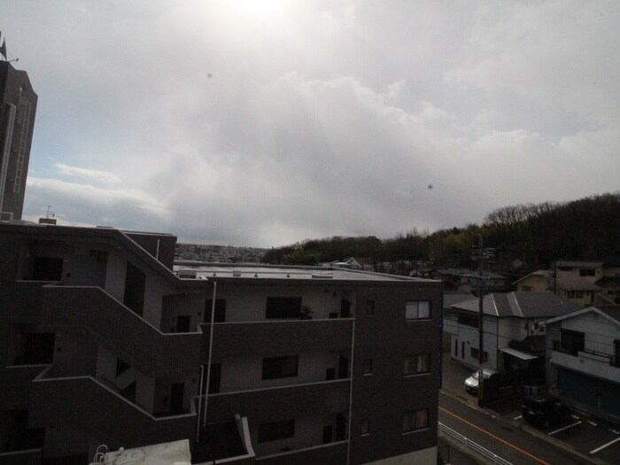 物件内観写真22　(室内からの展望)