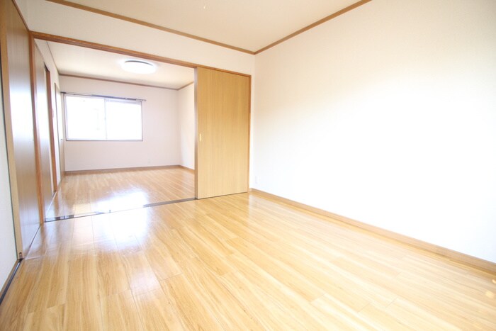 物件内観写真10　(居室)