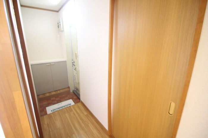 物件内観写真18　(廊下)