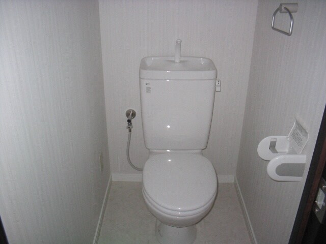 物件内観写真13　(トイレ)