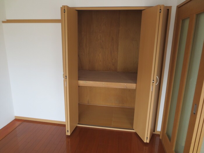 物件内観写真10　(収納)