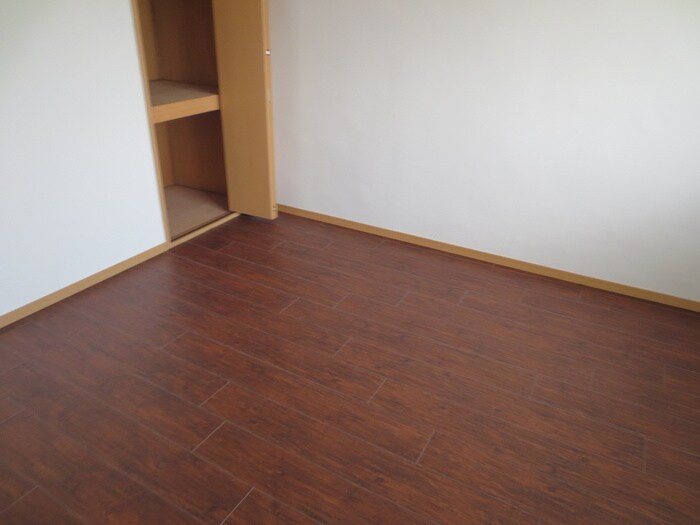 物件内観写真11　(居室)