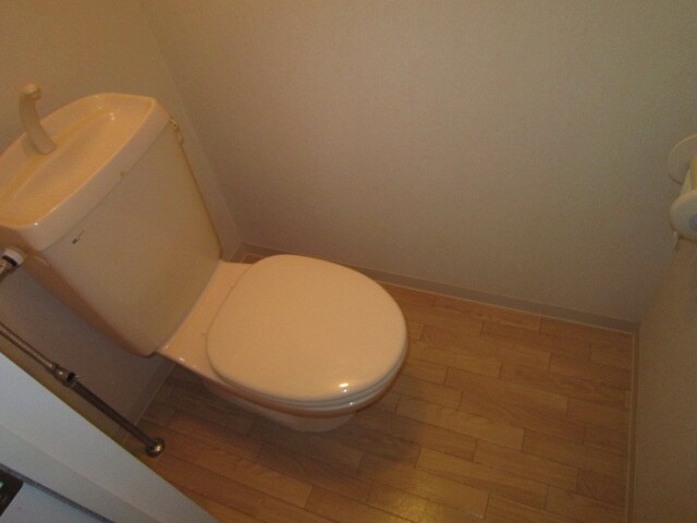 物件内観写真10　(トイレ)