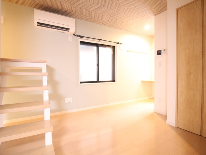 物件内観写真8　(居室)