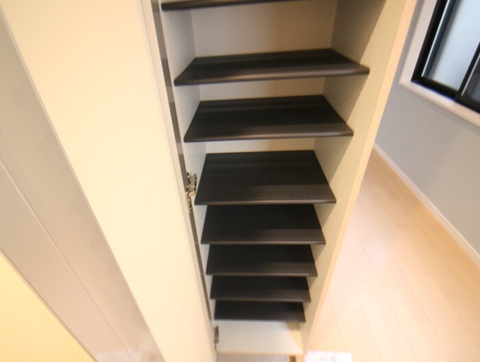 物件内観写真18　(靴箱)