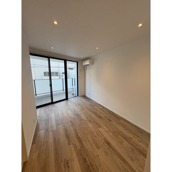 物件内観写真2　(居室)