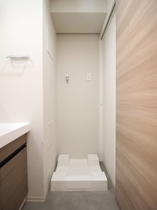 物件内観写真13　(洗濯機置場)