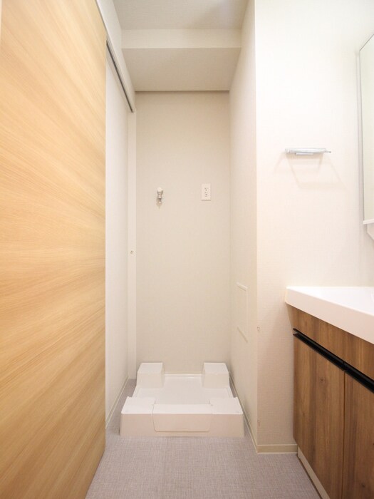 物件内観写真13　(室内からの展望)