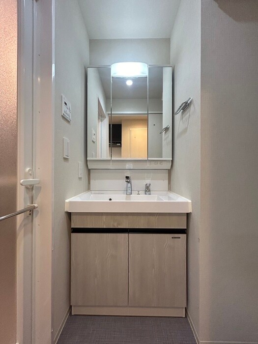 物件内観写真14　(洗面)