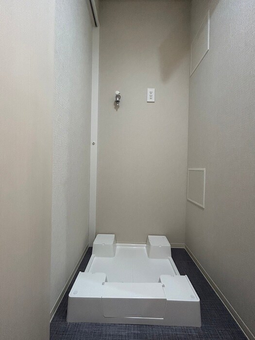 物件内観写真15　(洗濯機置場)