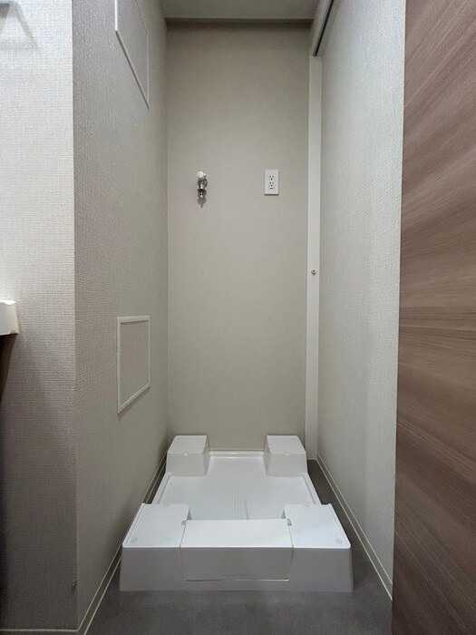 物件内観写真15　(洗濯機置場)