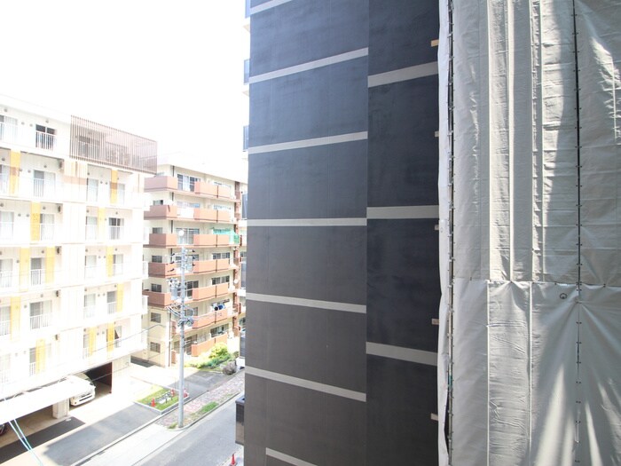 物件内観写真16　(室内からの展望)