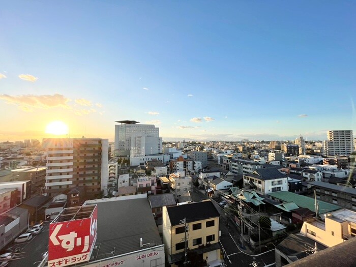 物件内観写真17　(室内からの展望)