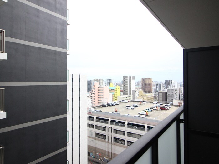 物件内観写真17　(室内からの展望)