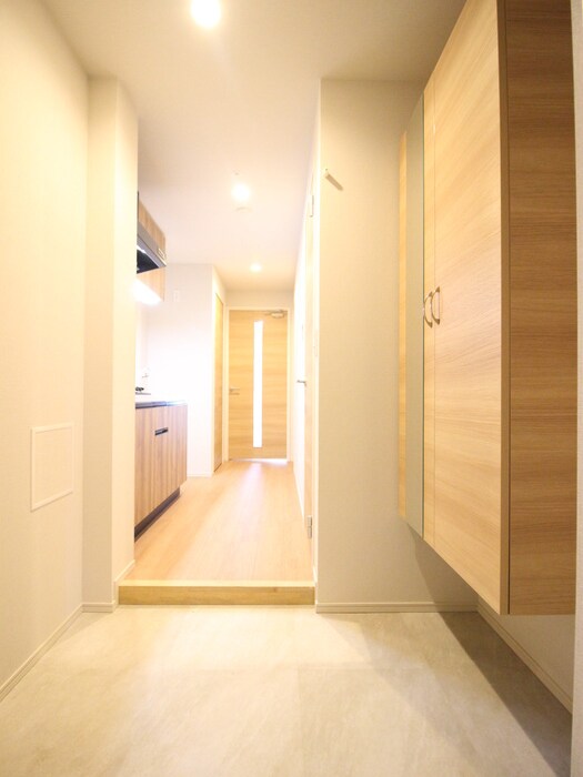 物件内観写真17　(玄関)