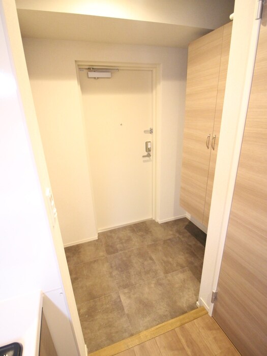 物件内観写真19　(玄関)
