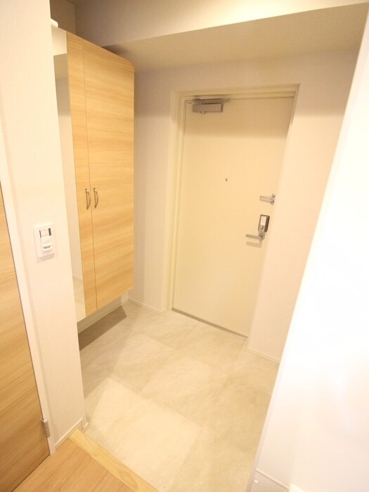 物件内観写真19　(玄関)