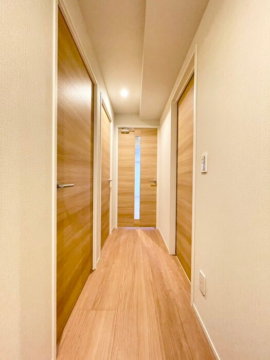 物件内観写真20　(廊下)