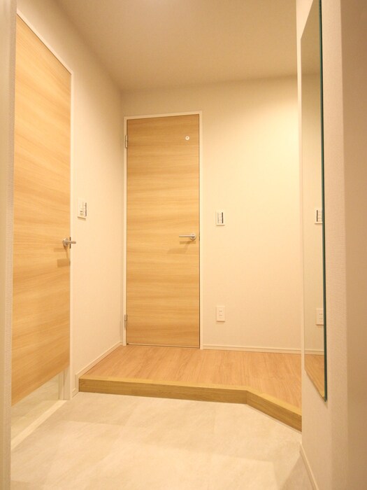 物件内観写真20　(玄関)