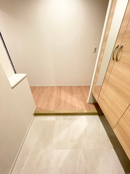 物件内観写真22　(玄関)