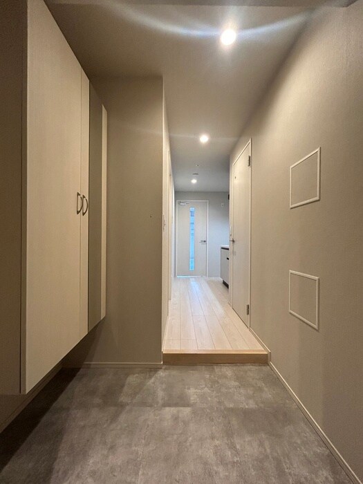 物件内観写真22　(玄関)