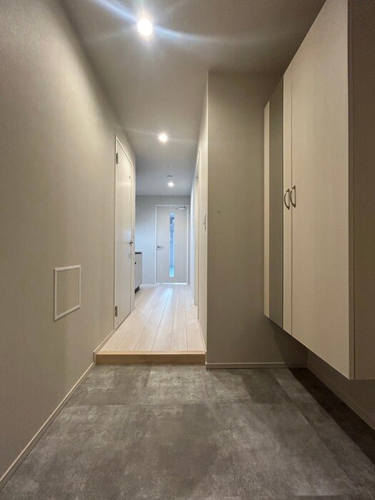 物件内観写真22　(玄関)