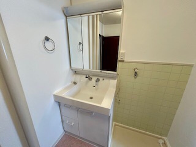 物件内観写真11　(洗面)
