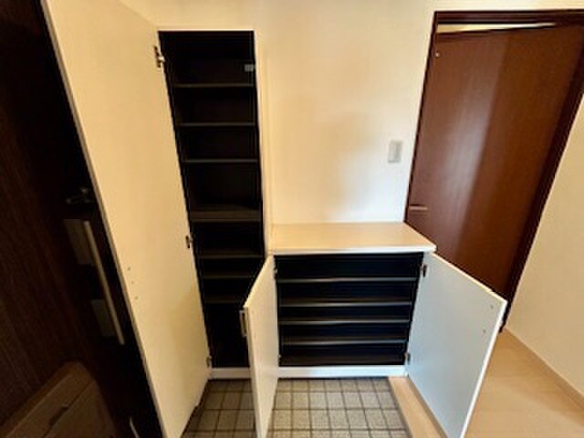 物件内観写真19　(靴箱)