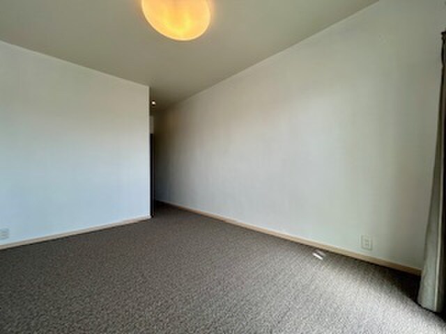 物件内観写真21　(居室)