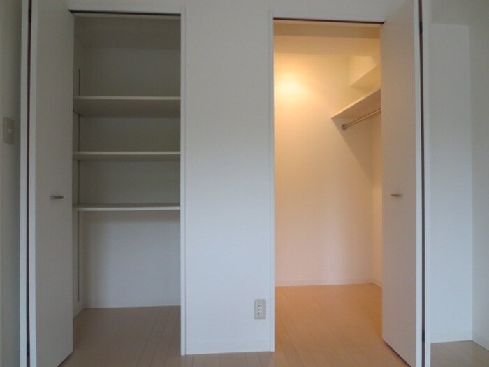 物件内観写真15　(収納)