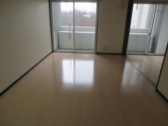 物件内観写真16　(居室)