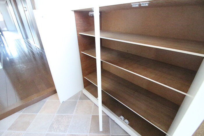 物件内観写真10　(靴箱)