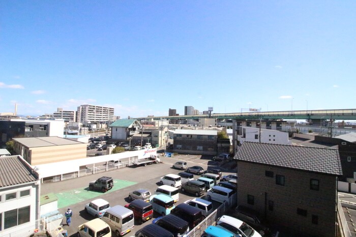 物件内観写真19　(室内からの展望)