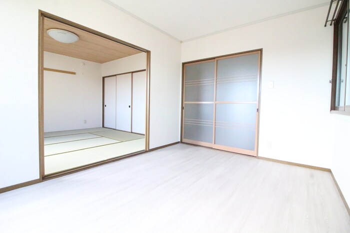 物件内観写真8　(居室)