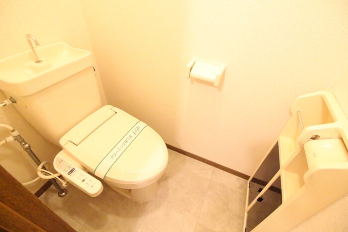 物件内観写真15　(トイレ)