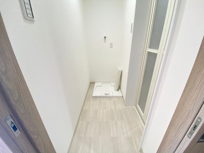 物件内観写真14　(洗濯機置場)