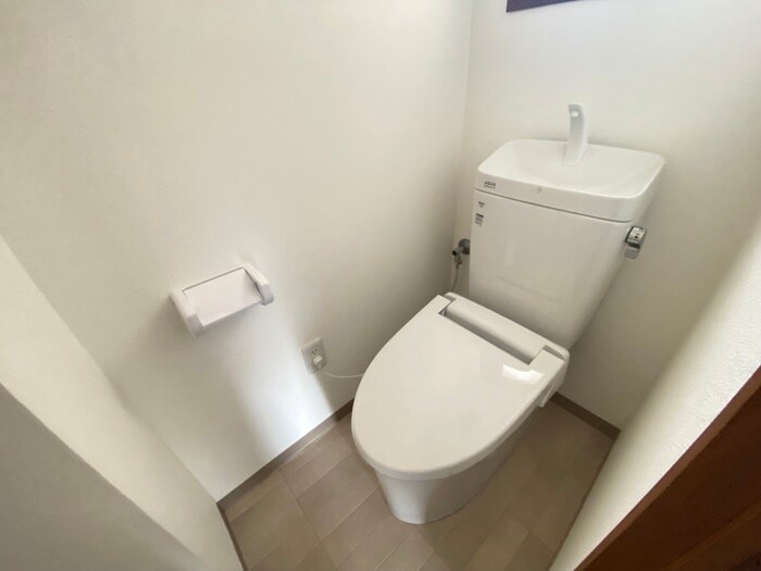 物件内観写真16　(トイレ)